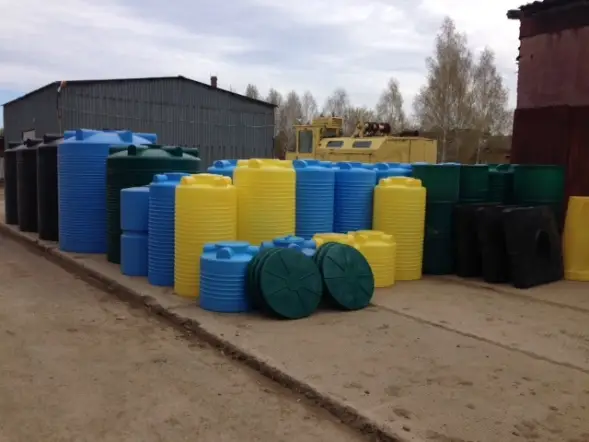 Пластиковая емкость для воды 200 л