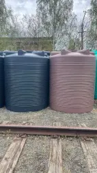 Пластиковая емкость для воды 3000 л