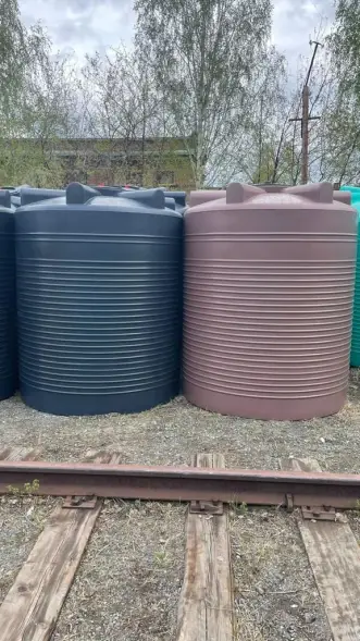 Пластиковая емкость для воды 3000 л