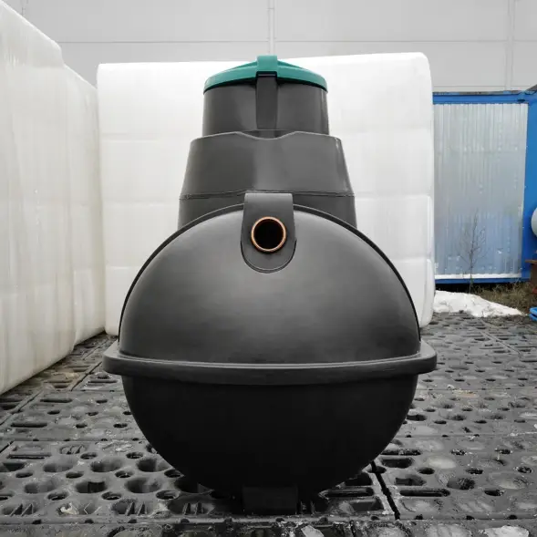 Емкость подземная U 2000 черный