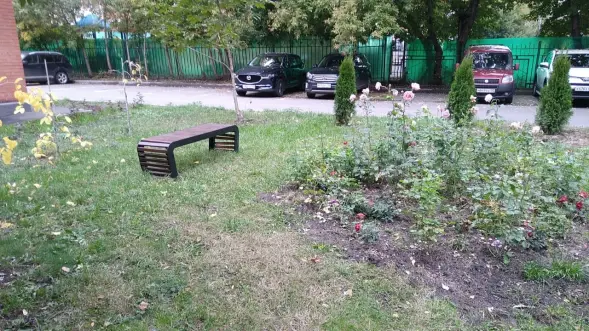 Скамейка стальная «Флеш» без спинки 1,8 м