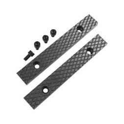 Губки сменные стальные для тисков слесарных 100 мм BERGER