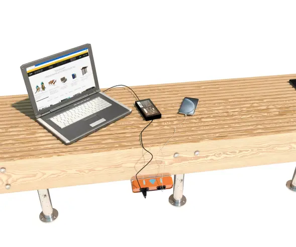 Зарядное устройство и точка доступа Wi-Fi «Валли» 4xTYPE-C