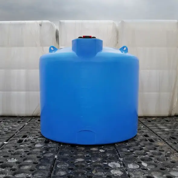 Емкость TRN 5000л с откидной крышкой синяя