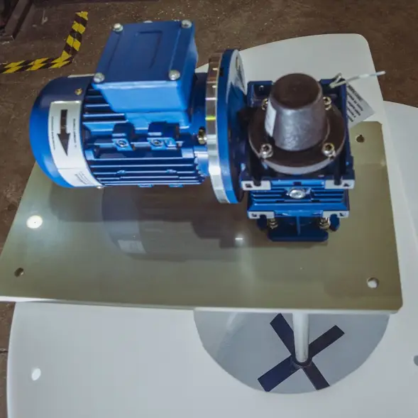 Емкость дозировочная 500 с лопастной мешалкой