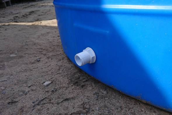 Отвод пластиковый с заглушкой 1"