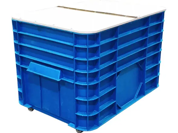 Ящик пластиковый сплошной с накладной крышкой, 710x500x455 мм, 122 л, синий [425 нк]