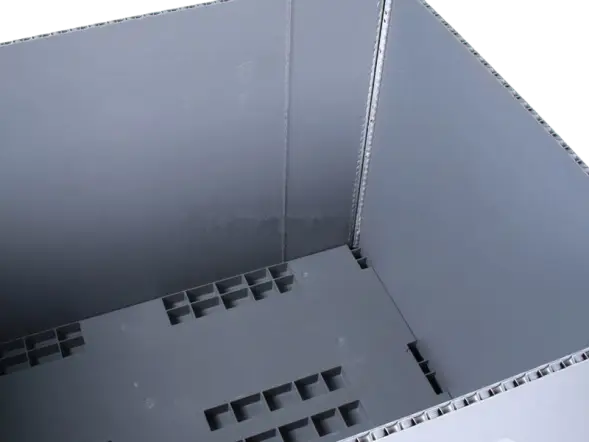 Стенка 990 контейнера PolyBox